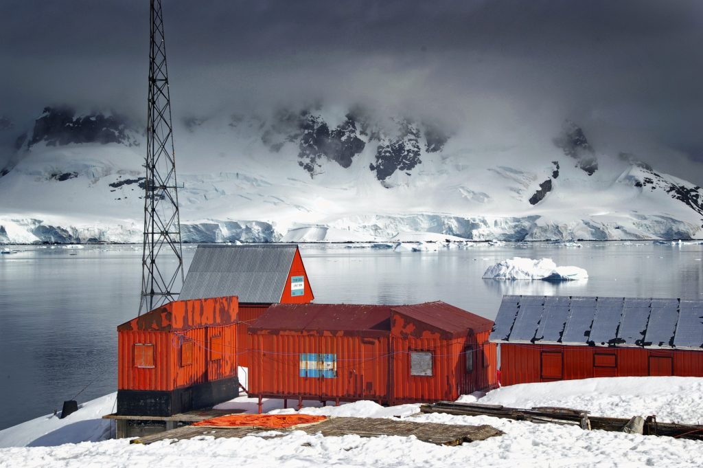 Wide Temperature Range SSD- Antarctic Research Station